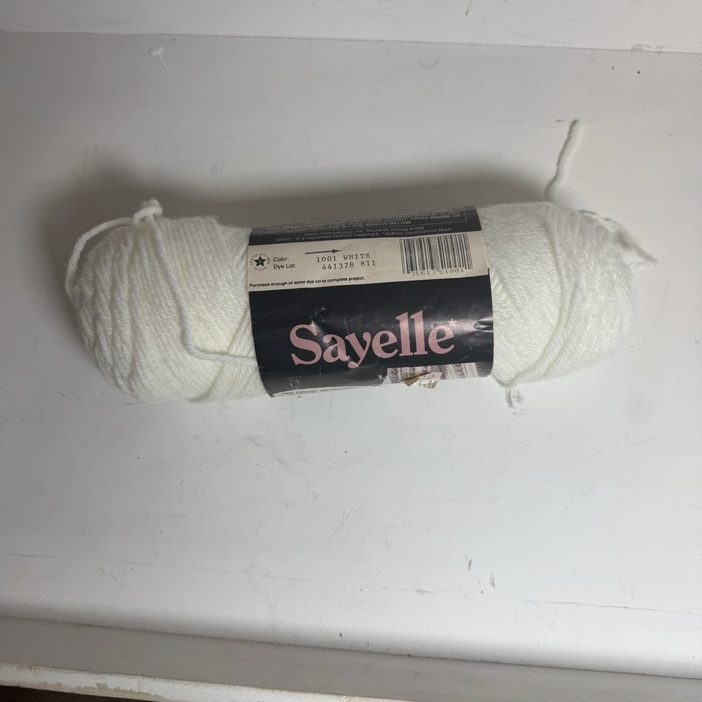 Vtg Sayelle White‎ Yarn 100% Orlon Acrylic Fiber 4oz Made In USA